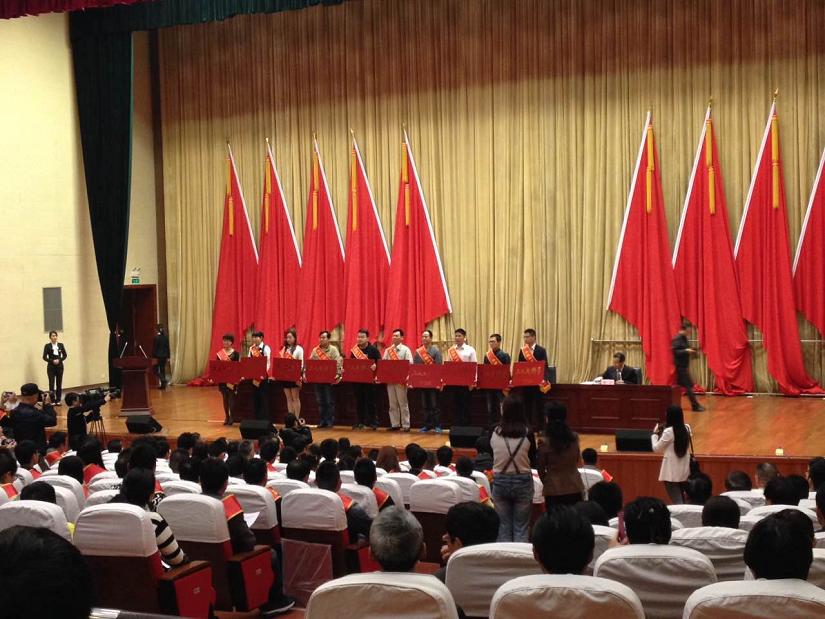 亚洲精品久久久久AV无码