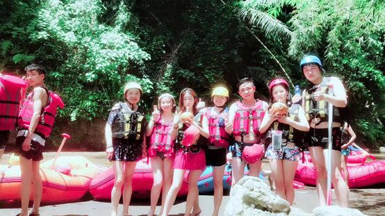 亚洲精品久久久久AV无码