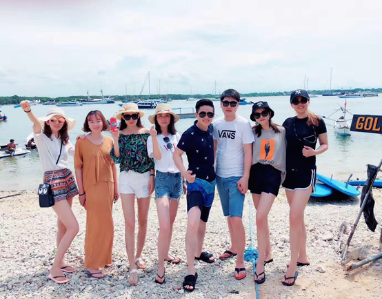 亚洲精品久久久久AV无码