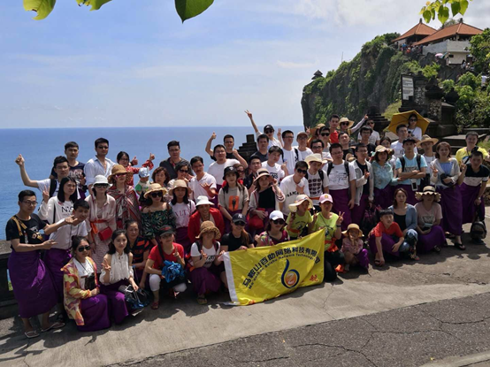 亚洲精品久久久久AV无码