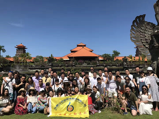 亚洲精品久久久久AV无码