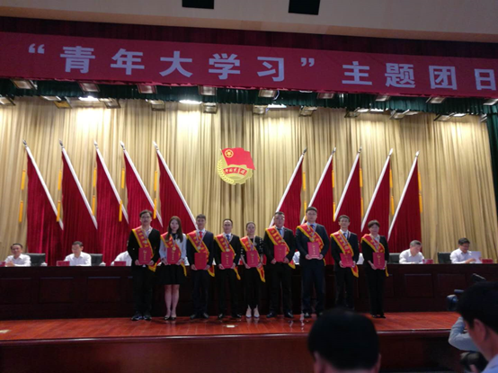 亚洲精品久久久久AV无码