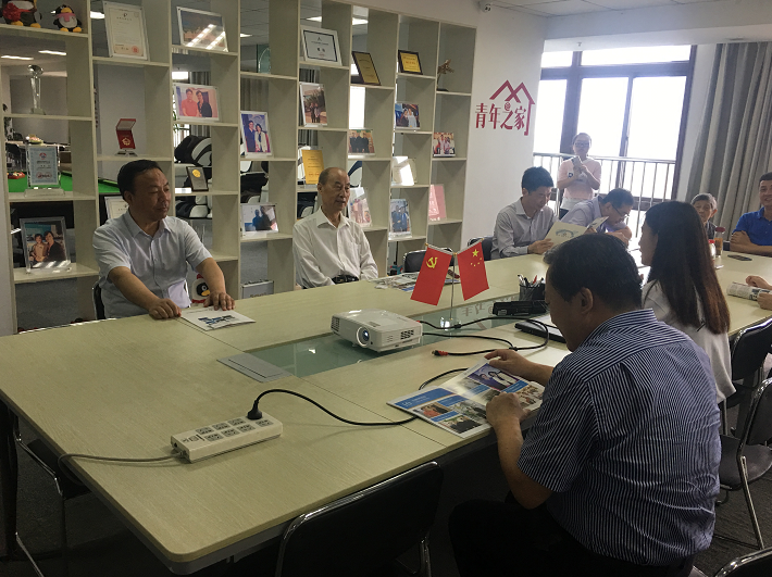 亚洲精品久久久久AV无码