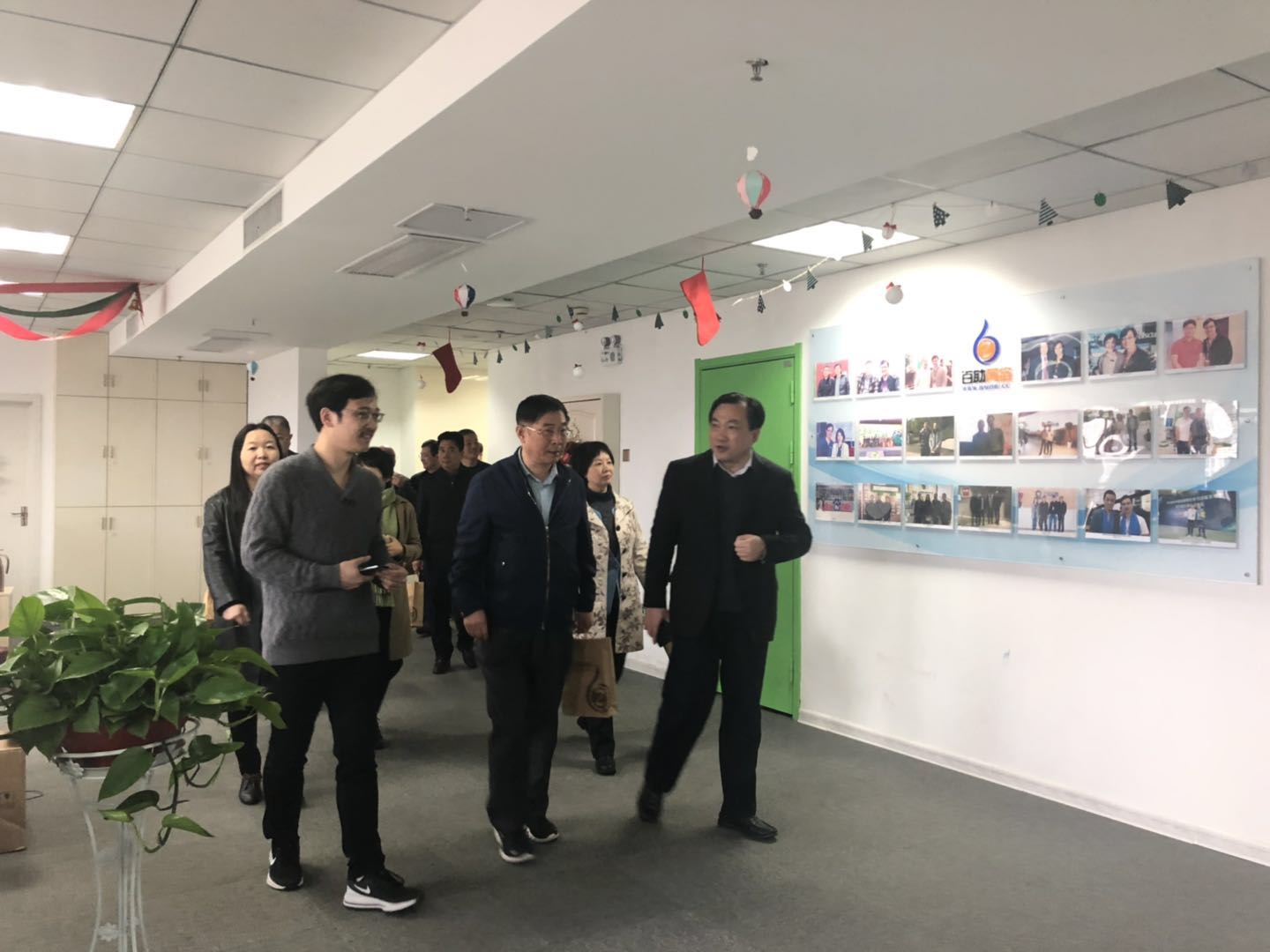 亚洲精品久久久久AV无码