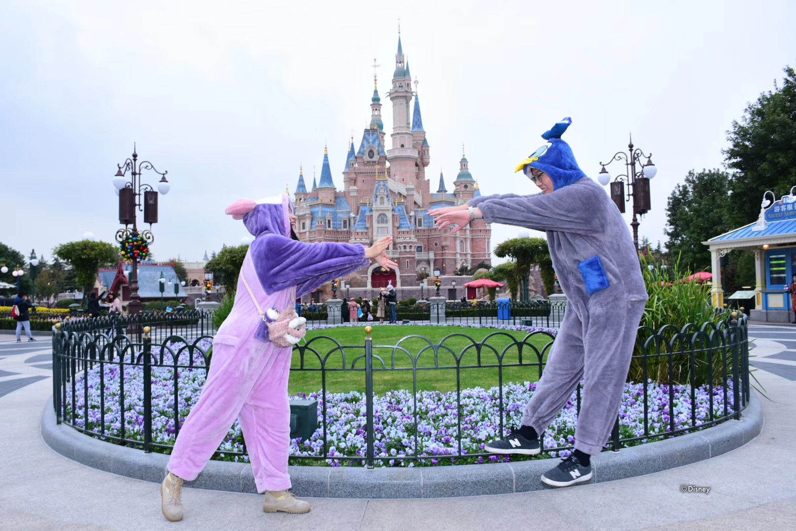 亚洲精品久久久久AV无码