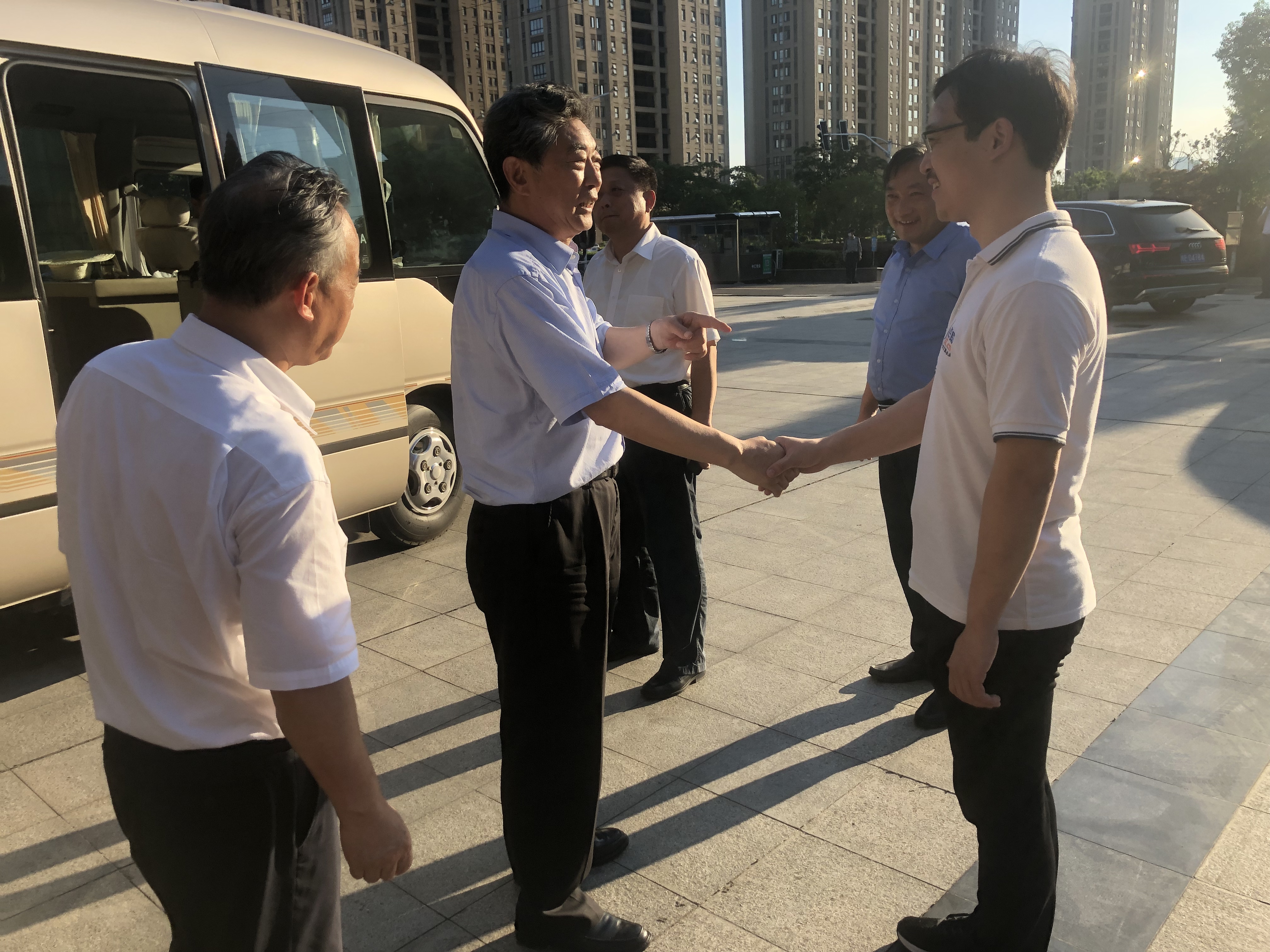 亚洲精品久久久久AV无码