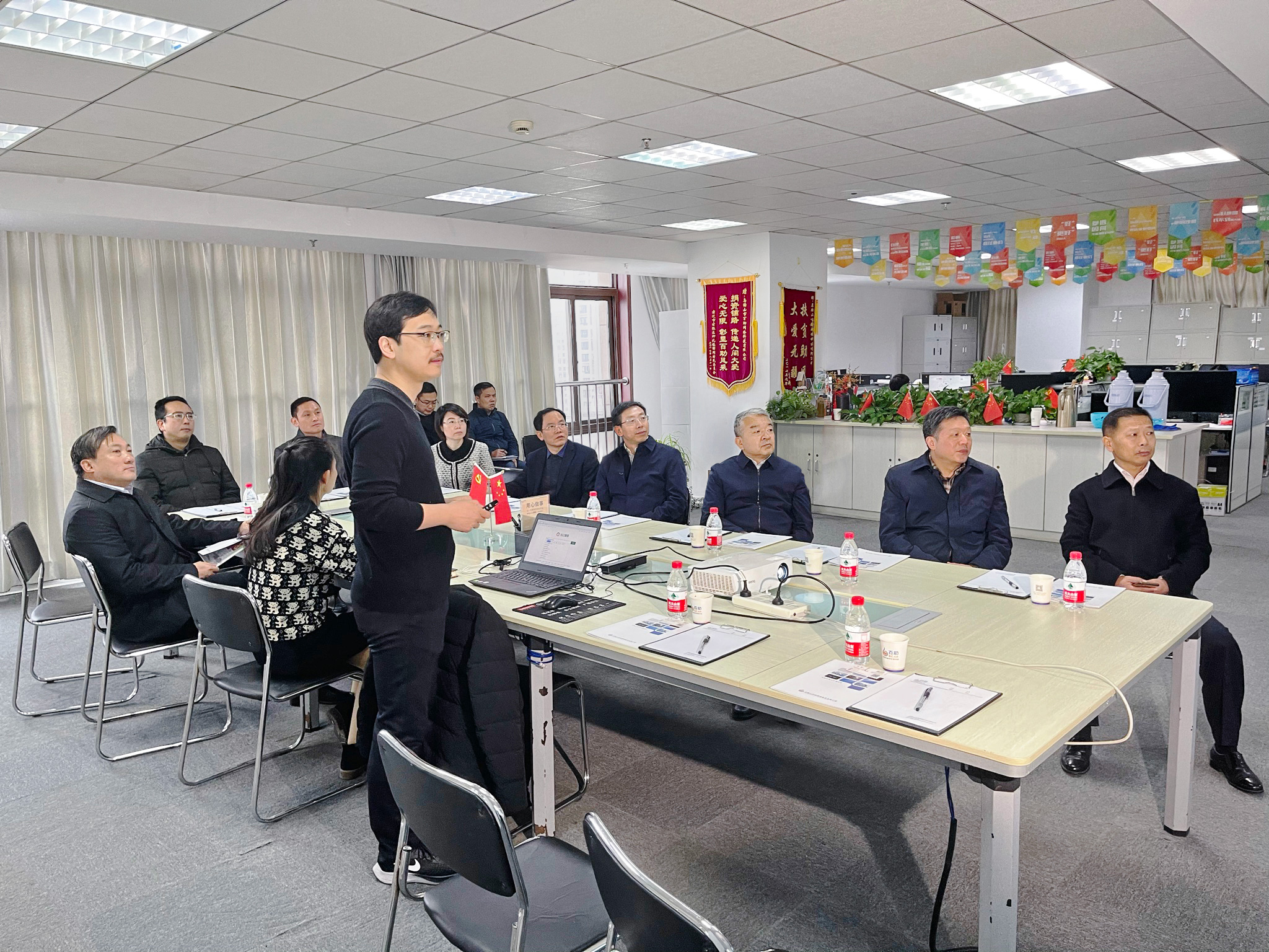 亚洲精品久久久久AV无码